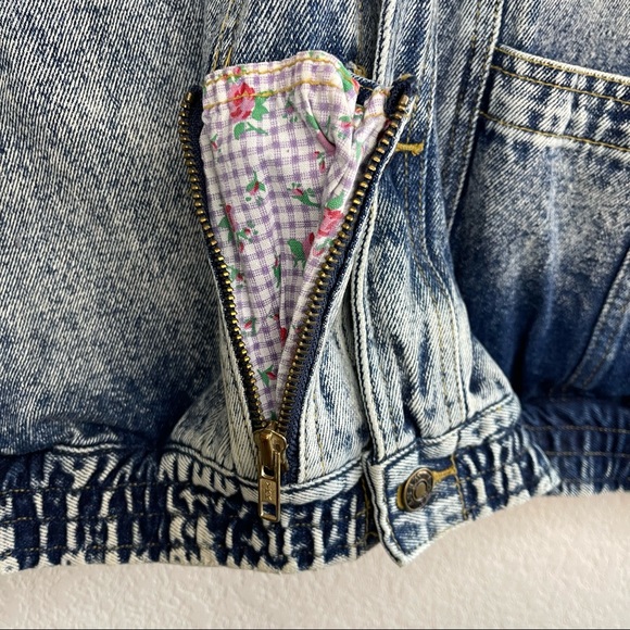 ✨Vintage East West | Oversized Acid Wash Floral Denim Jean Jacket - Picture 6 of 16